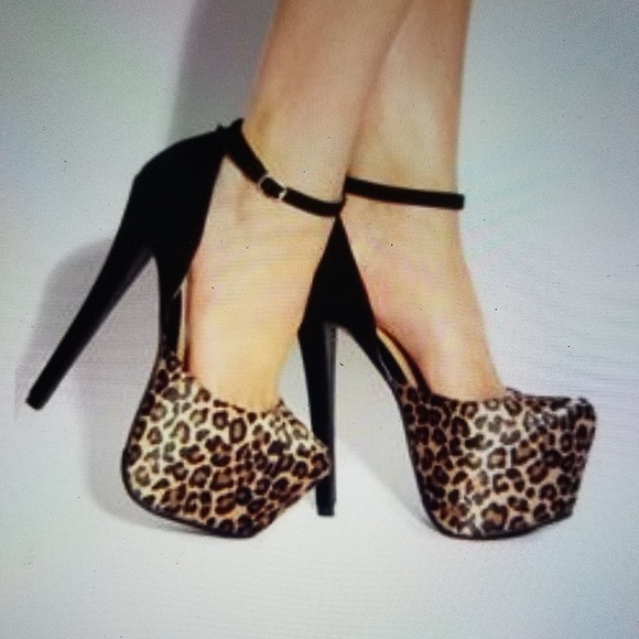 Shoes - Picture 3 of 3